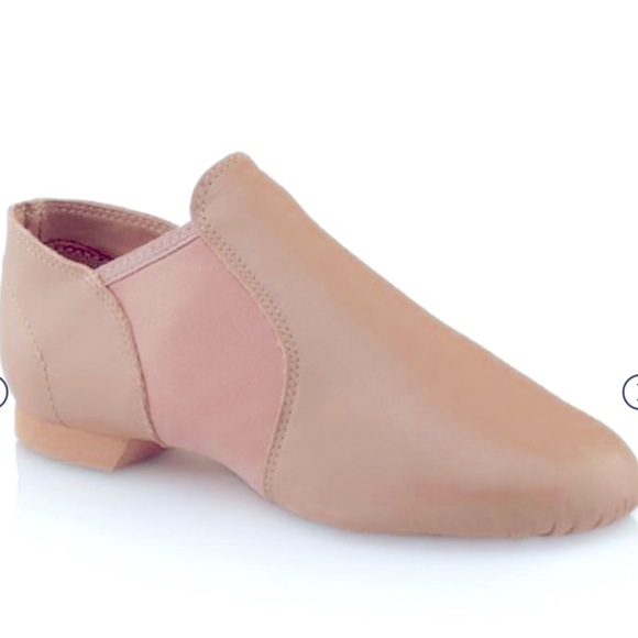 Capezio Jazz slip on shoes skintone size 1.5 medium - Picture 1 of 5